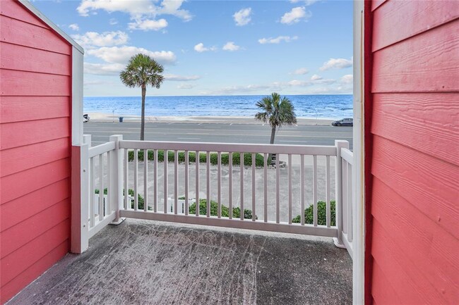 Building Photo - 8416 Seawall Blvd