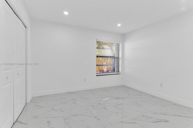 Building Photo - 7860 SW 180th St