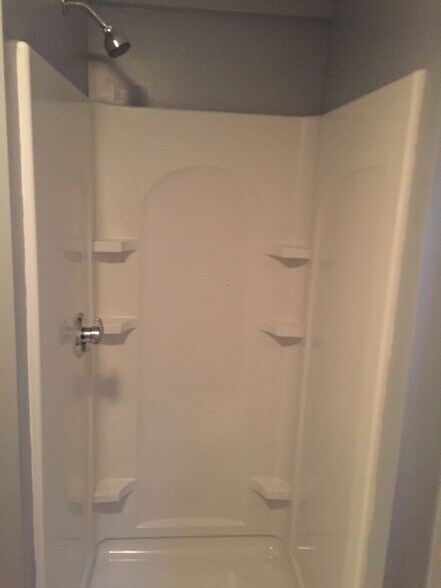 Building Photo - 739 Parker St