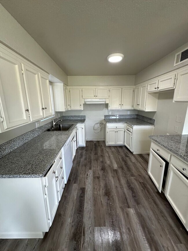 Building Photo - Coming Soon!! Apply Now!! BRAND NEW HVAC