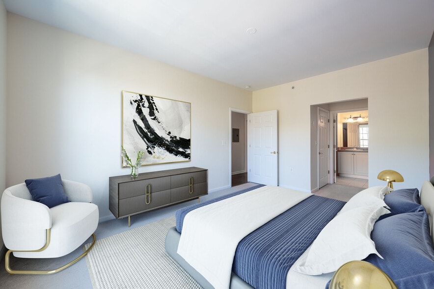 Master bedroom with ensuite bathroom - 539 Sophee Ln