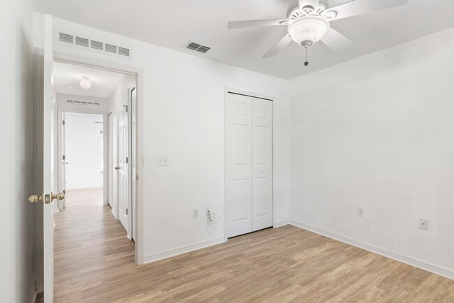 Building Photo - 2575 12th Square SW