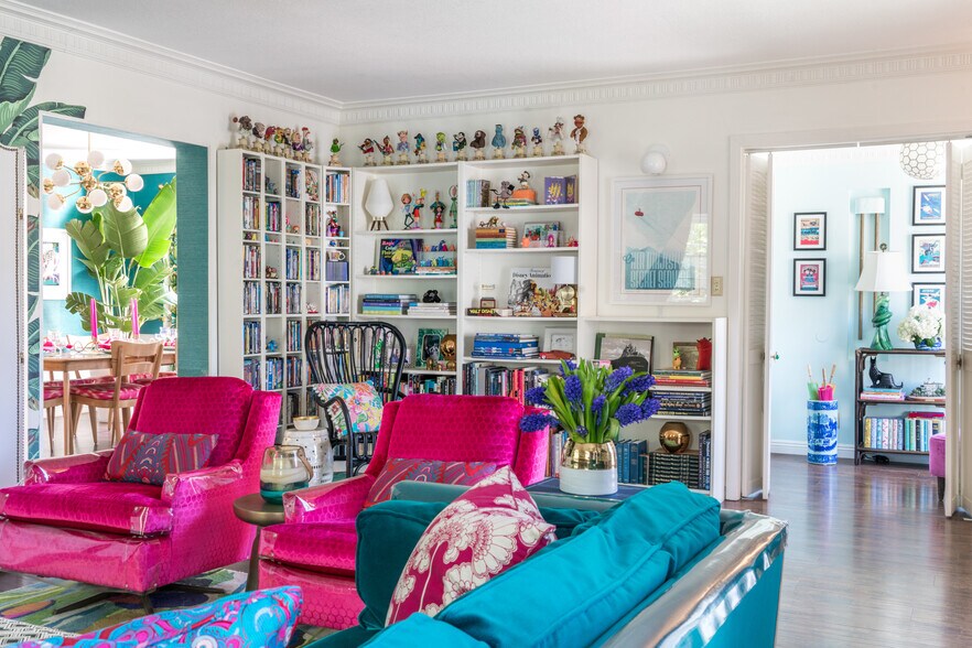 Main family room - 316 S Norton Ave