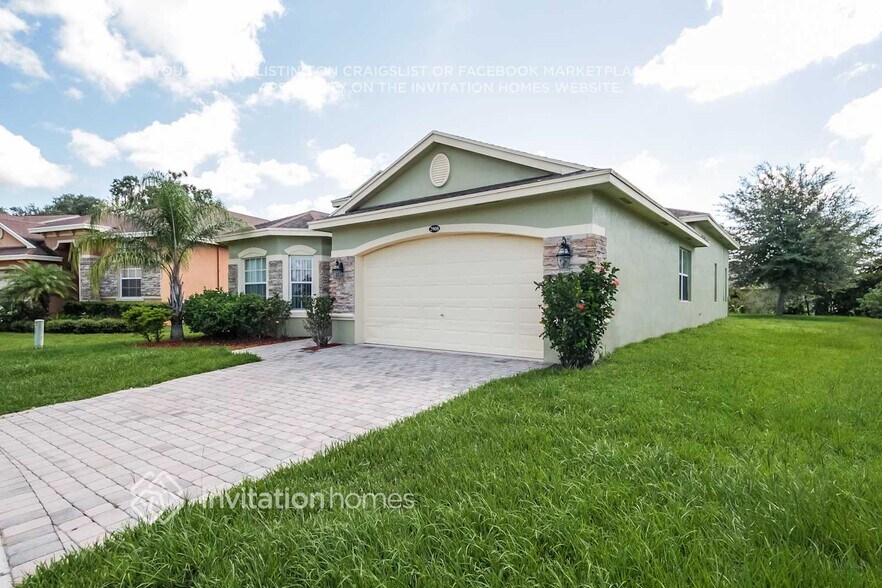 Building Photo - 2908 Vista Ct