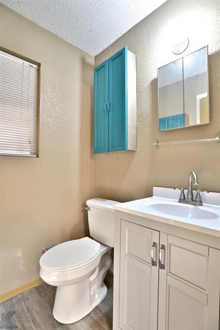 Building Photo - 501 N La Salle Dr
