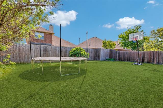 Building Photo - 1330 Lyra Ln