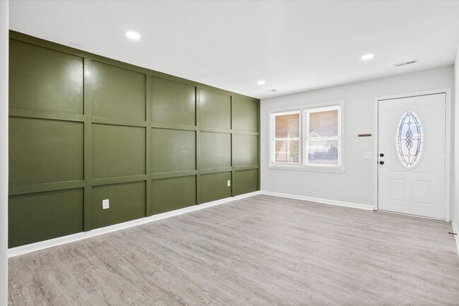 Building Photo - Four Bedroom Brick home in Sangaree