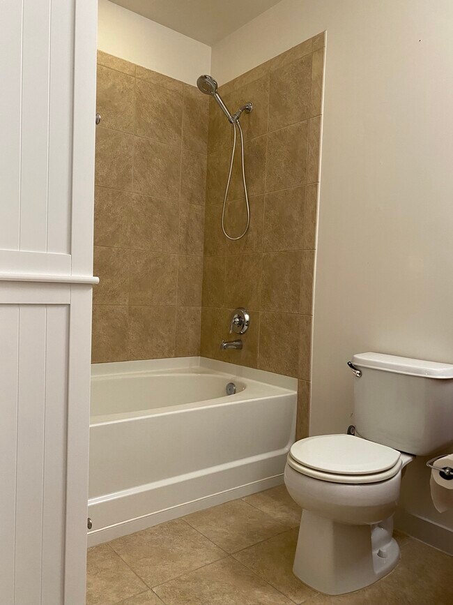 Building Photo - 301 Demonbreun St