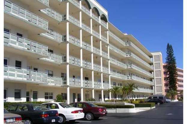 Building Photo - 6075 Shore Blvd S