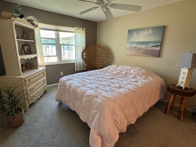 Building Photo - 1 bedroom 1 bathroom Seasonal rental in Seven Lakes