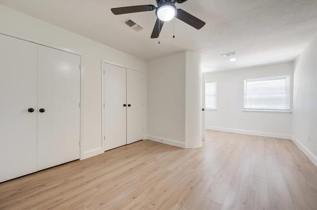 Building Photo - 805 W Chambers St