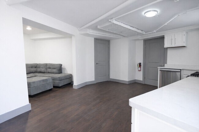 Interior Photo - 306 Bryant Ave