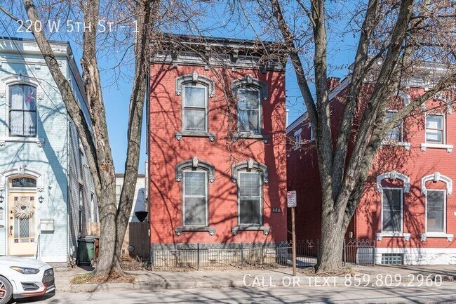 Building Photo - 220 W 5th St