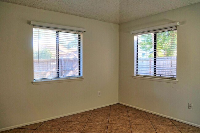 Building Photo - Single family home in Winter Park! 3/2 wit...