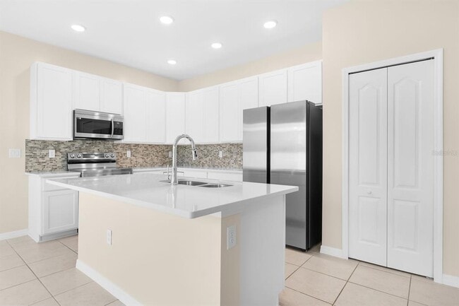 Building Photo - 566 Pawnee Ct