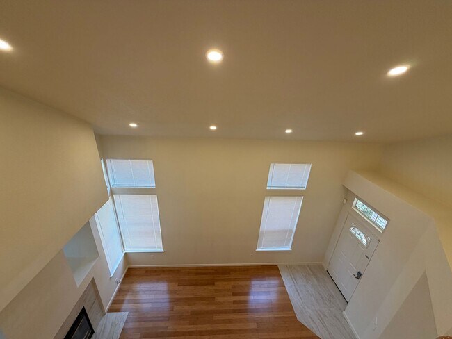 Building Photo - 356 Scotts Valley