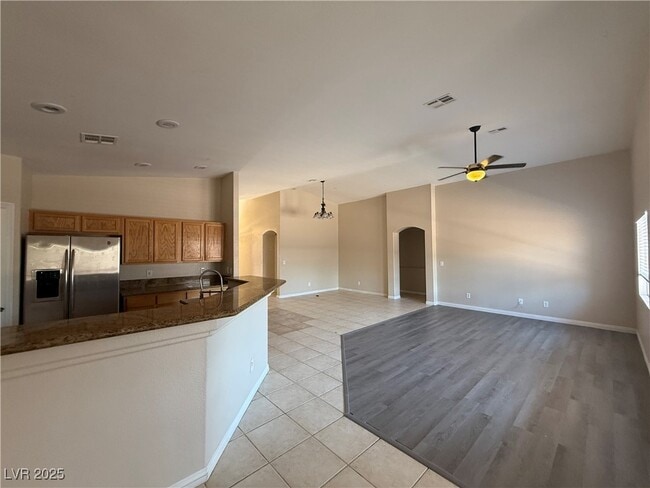 Building Photo - 6607 N Ruddock Dr