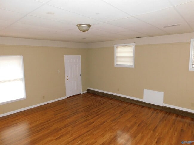 Building Photo - 3104 Cumbres Cir NW