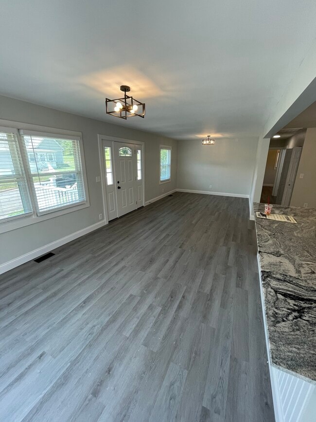 Primary Photo - 241 Madison Ave