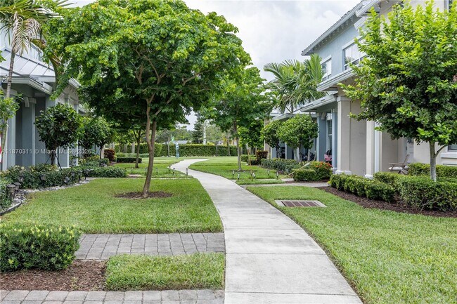 Building Photo - 5180 Eucalyptus Dr