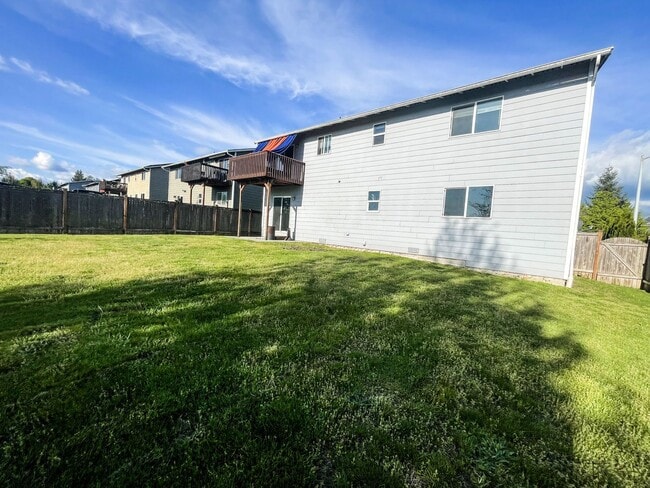 Building Photo - 3 Bedroom Arlington Home