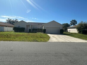 Building Photo - Nice 4 bedroom 2 bath home in Poinciana su...