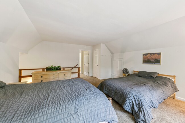 Building Photo - 1517 Plumas Cir