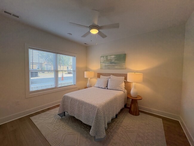 Building Photo - 420 Capstone Dr