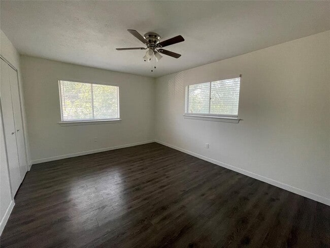 Building Photo - 3106 Duval St