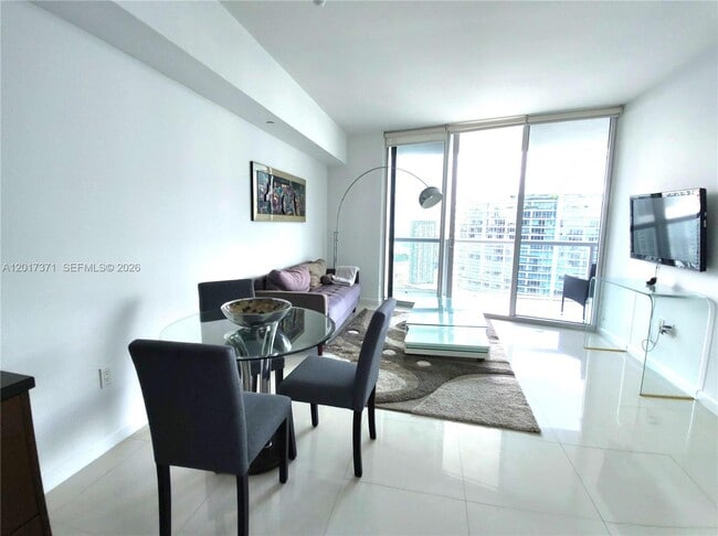 Building Photo - 465 Brickell Ave