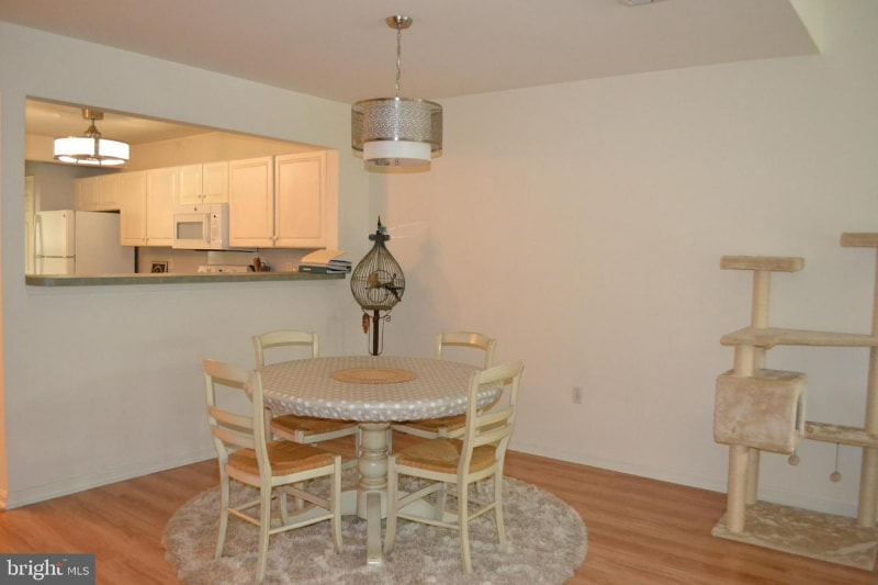 Building Photo - 6472 Terrace Ct