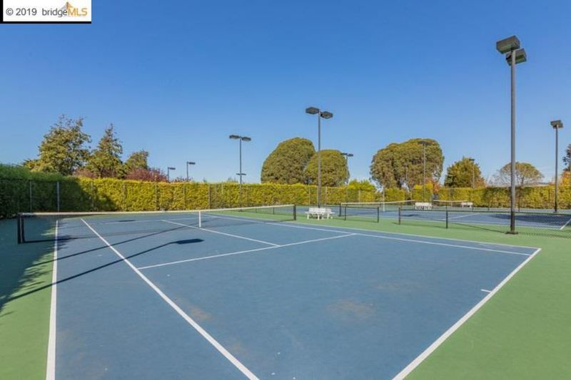 Tennis Court - 26 Bayside Ct