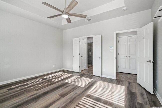 Building Photo - 6413 Von Rosk