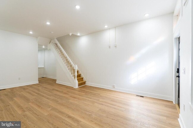 Building Photo - 1824 N Bouvier St