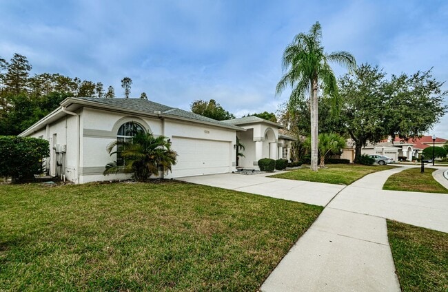 Building Photo - Pool Home in Trinity!