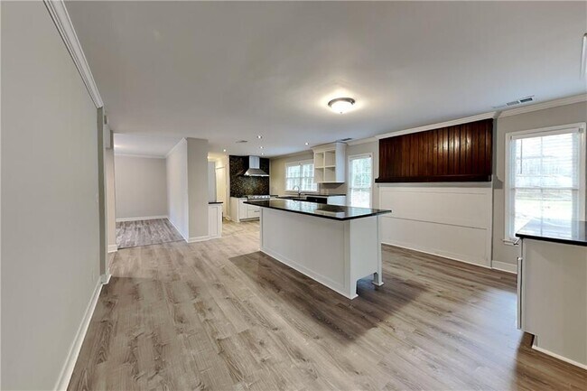 Building Photo - 2916 Sope Creek Dr