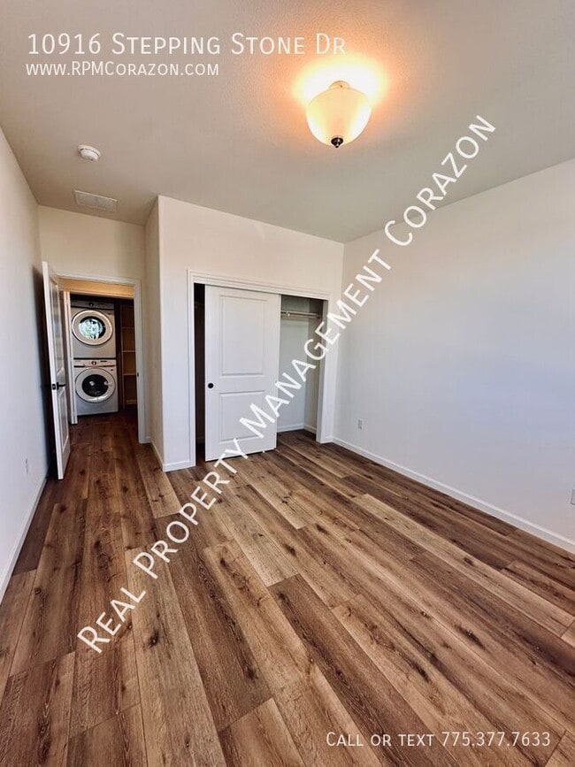 Building Photo - 10916 Stepping Stone Dr