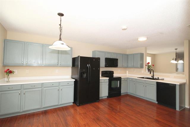 Building Photo - 1724 Rolling Brook Dr