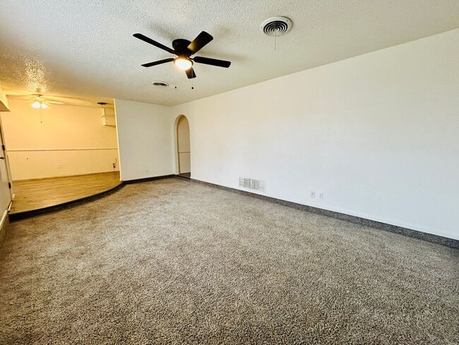 Building Photo - 4914 57th St