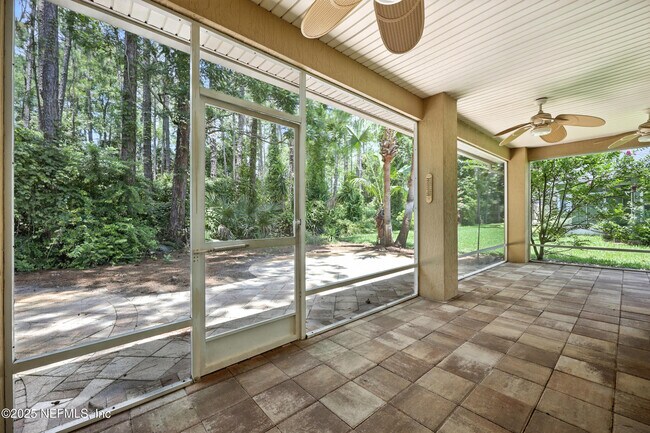 Building Photo - 4565 E Seneca Dr