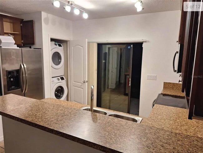 Building Photo - 3321 Windleshore Way