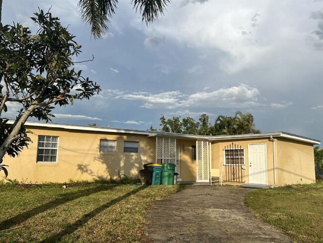 Primary Photo - 4126 Gardner Dr