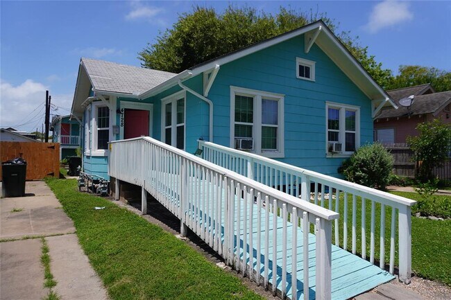 Building Photo - 4728 Avenue R 1/2