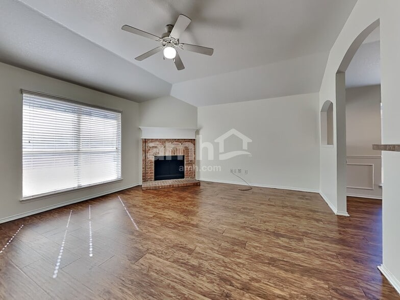 Building Photo - 1308 Pepperfield Ct