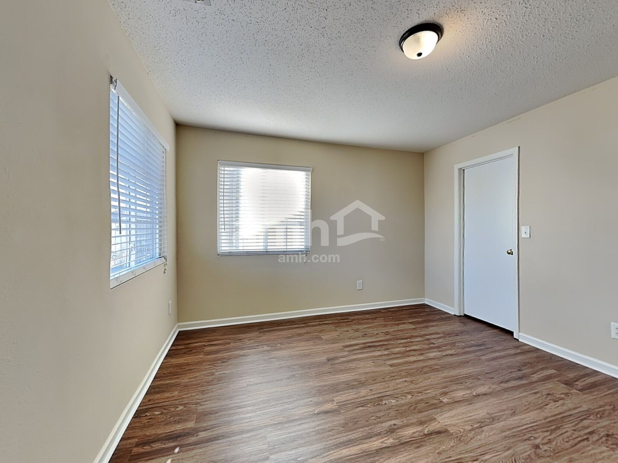 Building Photo - 5009 Emberly Dr