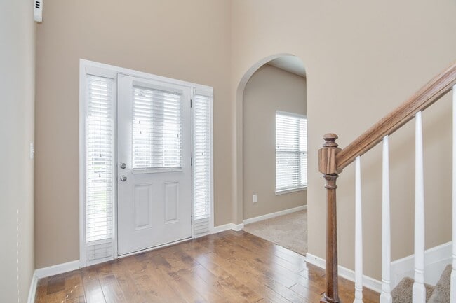 Building Photo - 5403 Hadwin Ct