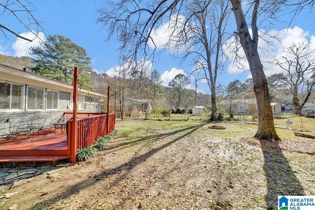 Building Photo - 204 Woodside Dr