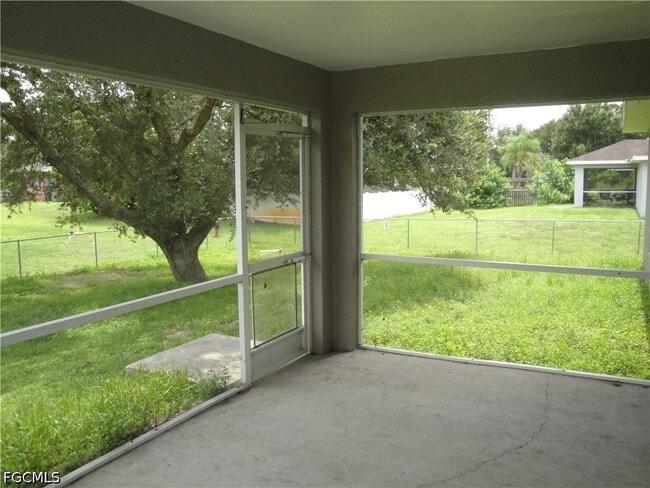 Building Photo - 1236 Bayou St