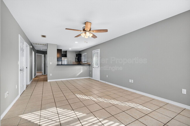 Building Photo - 1021 Rice St