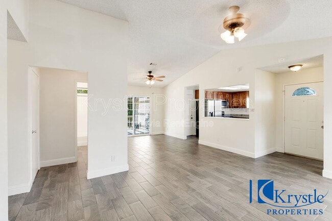 Building Photo - 1366 Matthew Dr